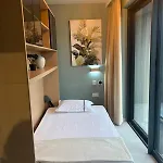 Official Mercury 2br Designer With Wifi And Ac アパート *