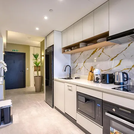 Apartament Official Mercury 2br Designer With Wifi And Ac