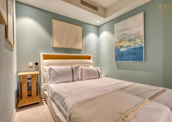 Official Mercury 2br Designer With Wifi And Ac Apartment *